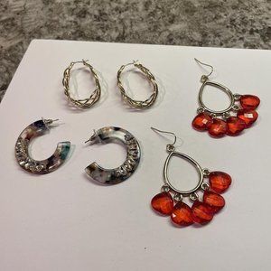 Lot Of 3 Costume Jewelry Pierced Earrings Statement Gold Tone Hoop / Dangle